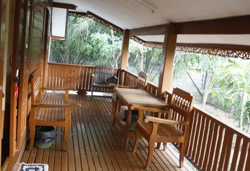 Семейный Номер, Ban Suan Kulap Keaw Resort