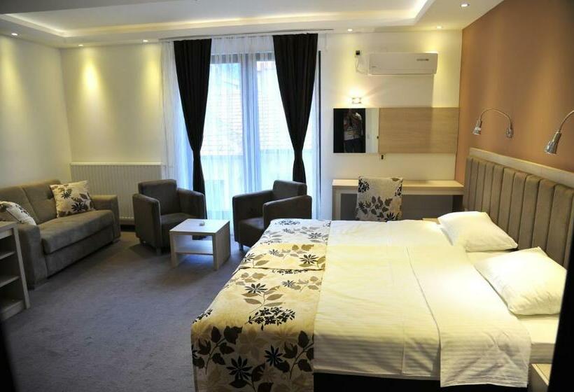 Deluxe Triple Room, Bed And Breakfast Ponte Bianco