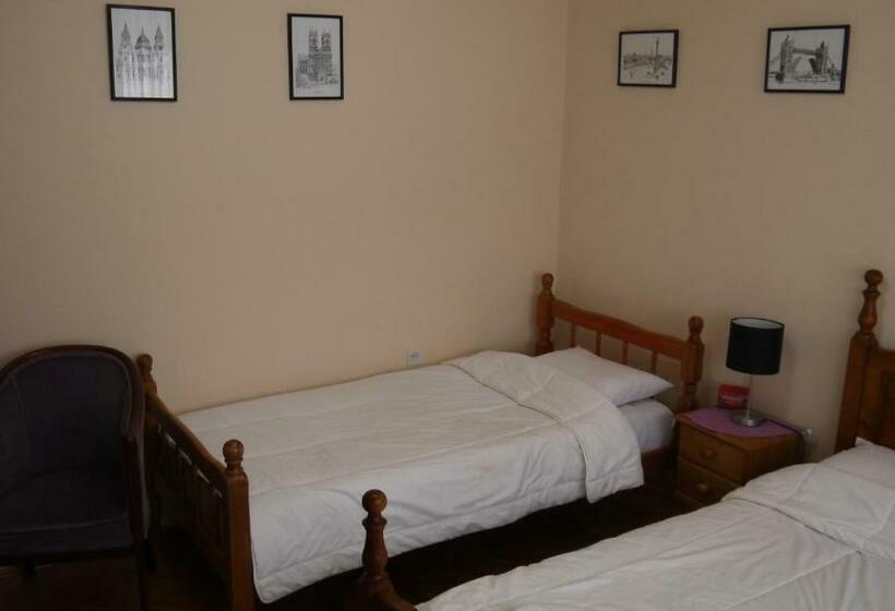 اتاق لوکس, Villa Lola & Nikola