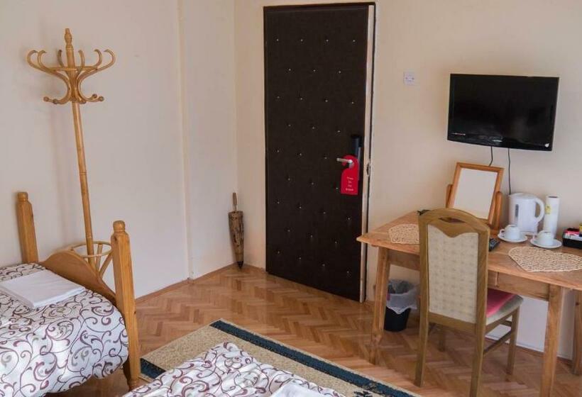 اتاق لوکس با بالکن, Villa Lola & Nikola