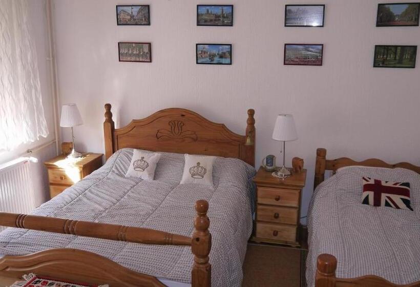 اتاق استاندارد سه تخته با بالکن, Villa Lola & Nikola