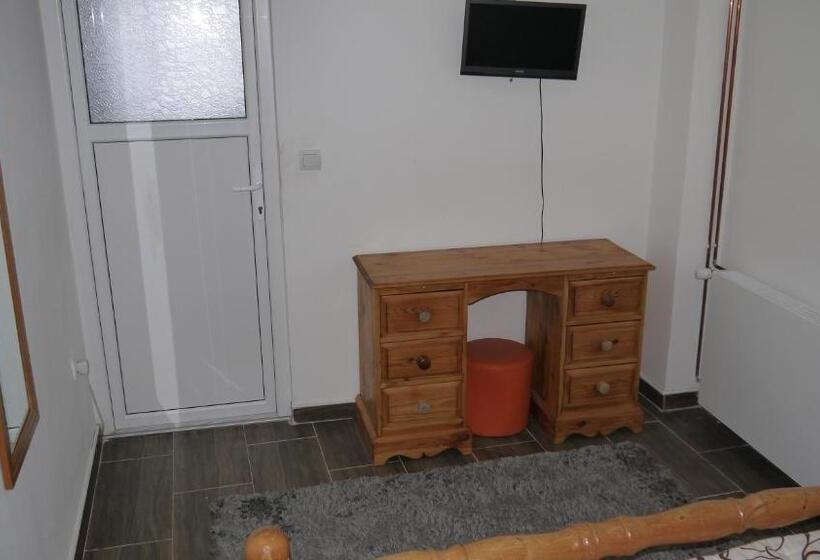 اتاق استاندارد, Villa Lola & Nikola