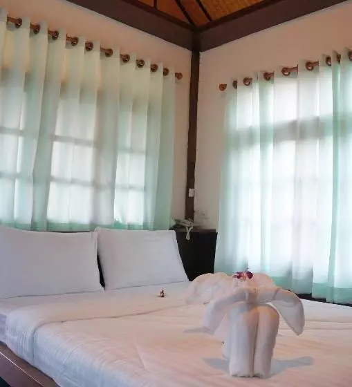 بانگلوی استاندارد, Chanpraya Resort