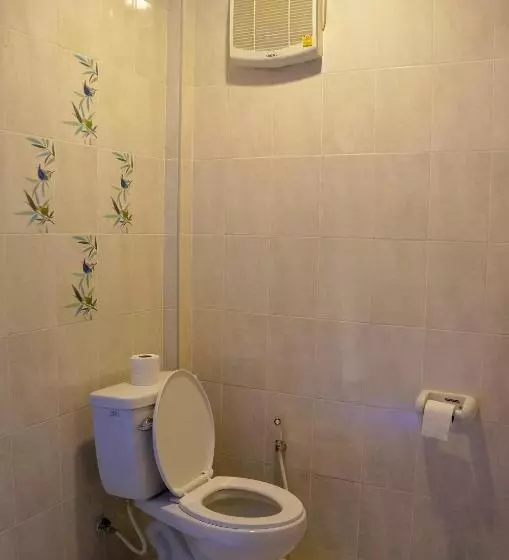 اتاق استاندارد چهار تخته, Chanpraya Resort