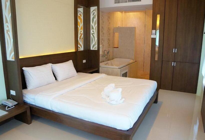 Люкс с гидромассажем, Chanpraya Resort