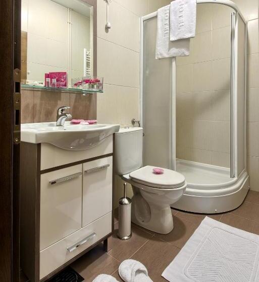 اتاق لوکس با بالکن, Garni Hotel Central Lux