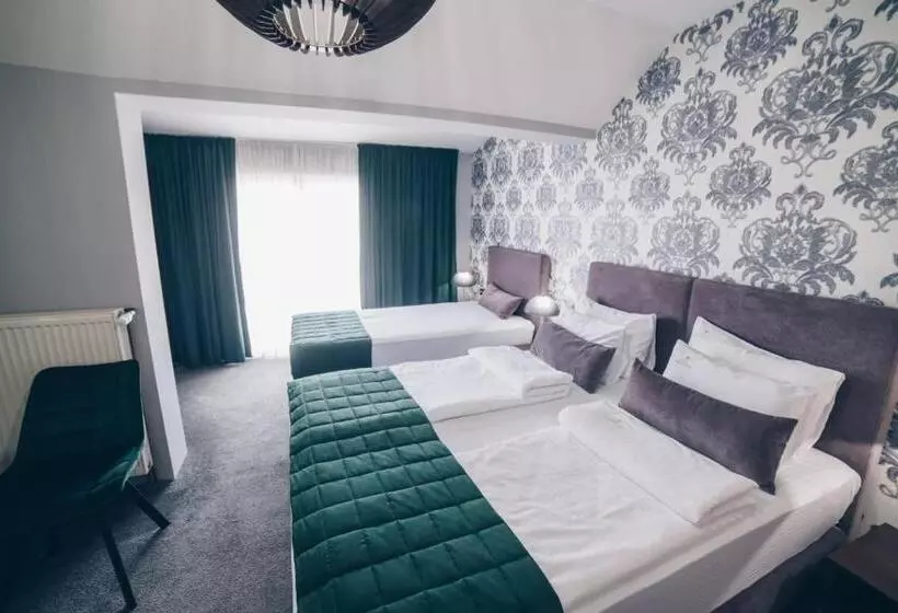 اتاق لوکس سه تخته, Garni Hotel Radović