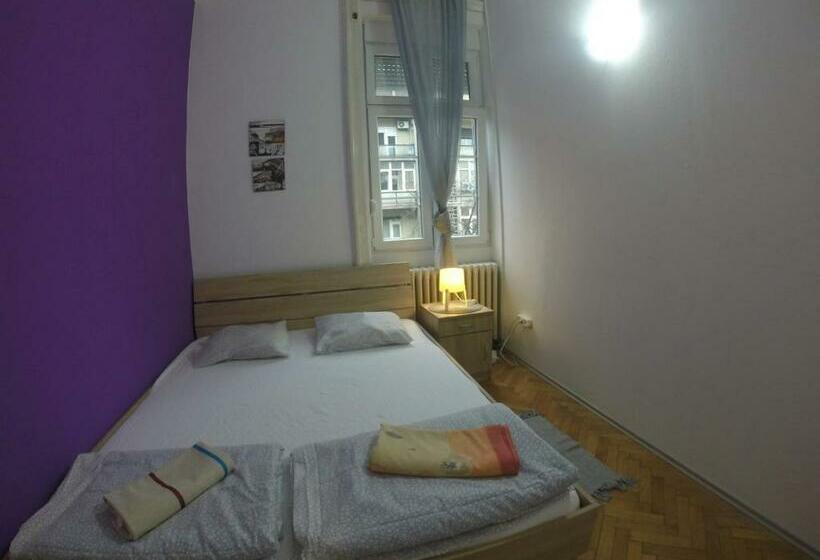이코노미 룸, Habitat Hostel