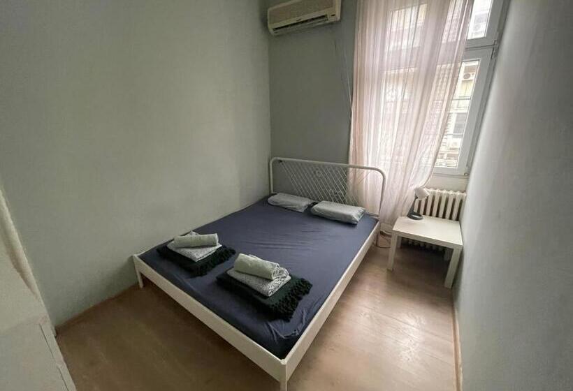 스탠다드 룸 공동 욕실, Habitat Hostel