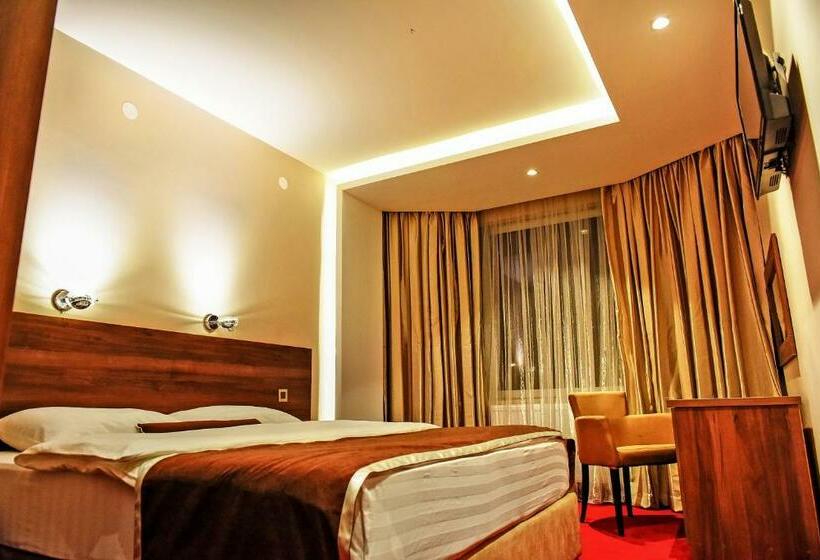 コンフォートルーム, Bavka