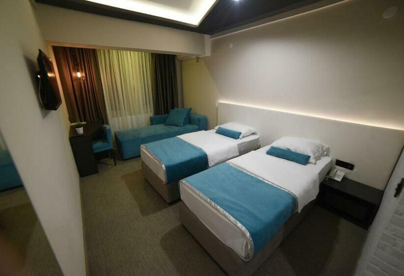 スタンダードトリプルルーム, Bavka