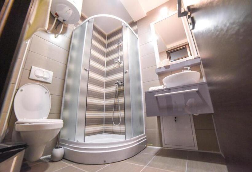 ファミリールーム, Bavka