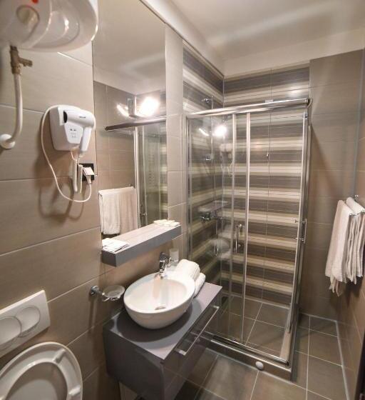 ファミリールーム, Bavka