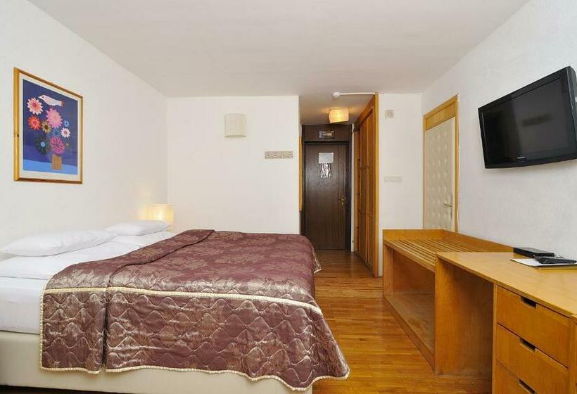 اتاق استاندارد, Club A Kopaonik