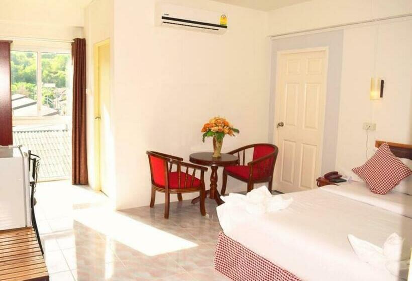 Habitació Familiar Comunicada, De Ratt