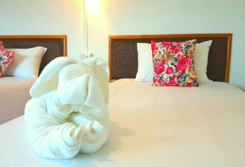 Habitació Estàndard, De Ratt