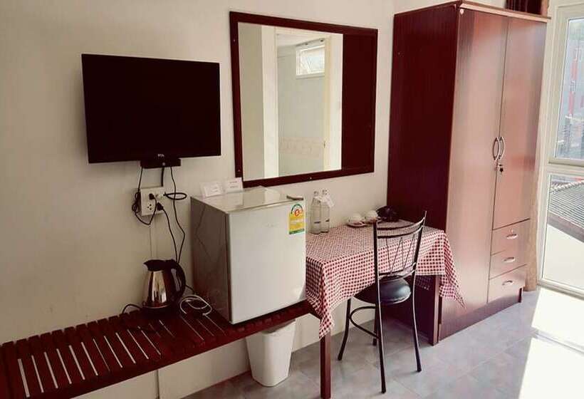 Habitació Estàndard, De Ratt