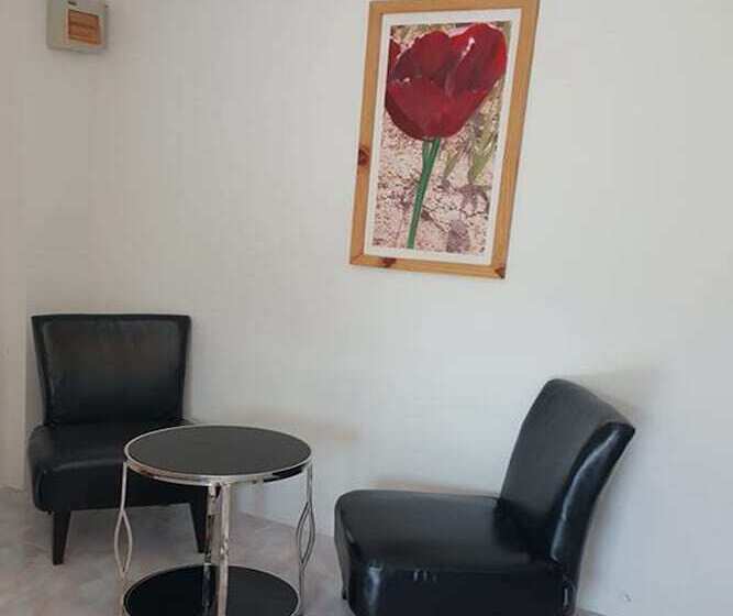 Habitació Estàndard, De Ratt