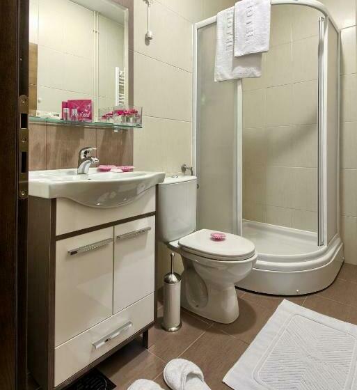 اتاق کلاسیک سه تخته, Garni Hotel Central Lux