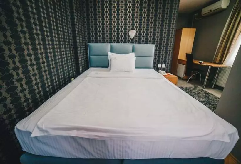 اتاق استاندارد یک نفره, Garni Hotel Radović