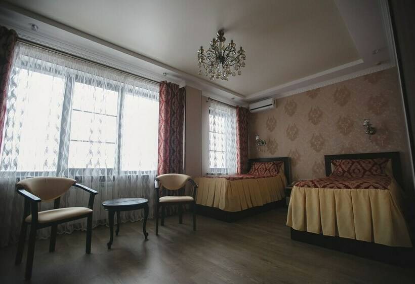 스탠다드 룸, Kavkazskaya Plennitsa