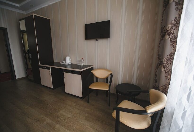 스탠다드 룸, Kavkazskaya Plennitsa