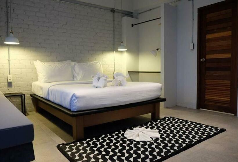 חדר בסיסי, Palmari Boutique