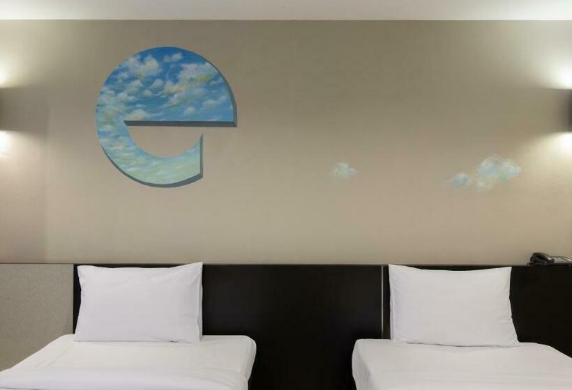 Номер Superior, Pentahug