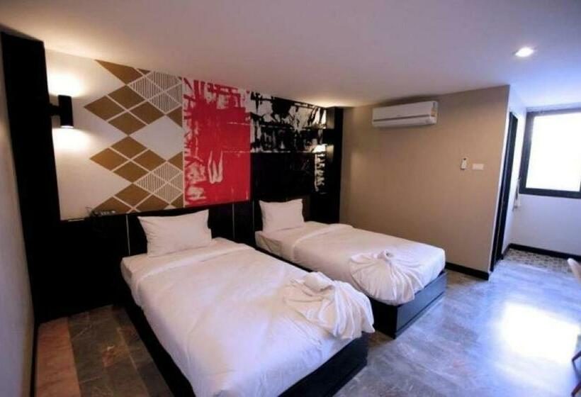 Номер Superior, Pentahug