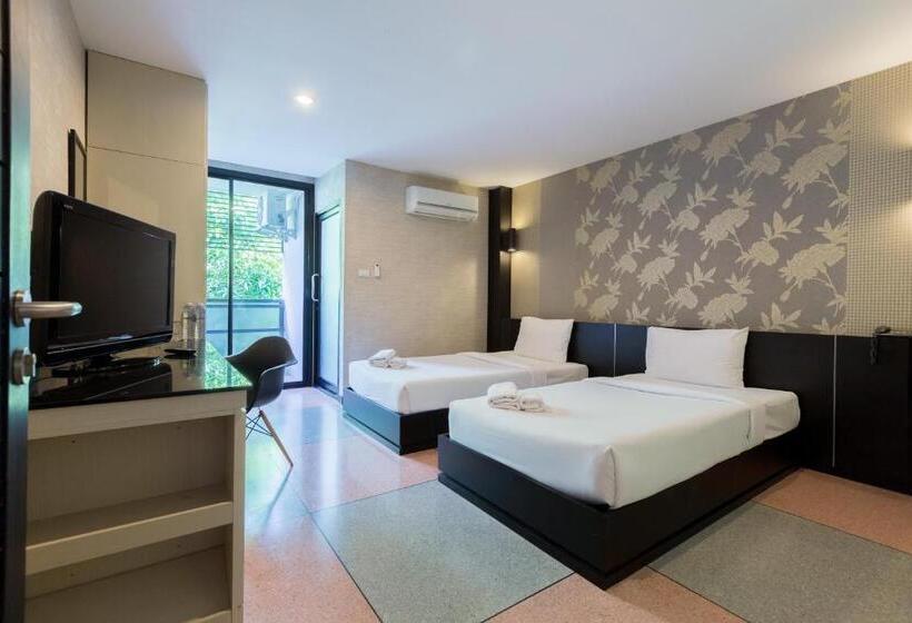 Номер Superior, Pentahug