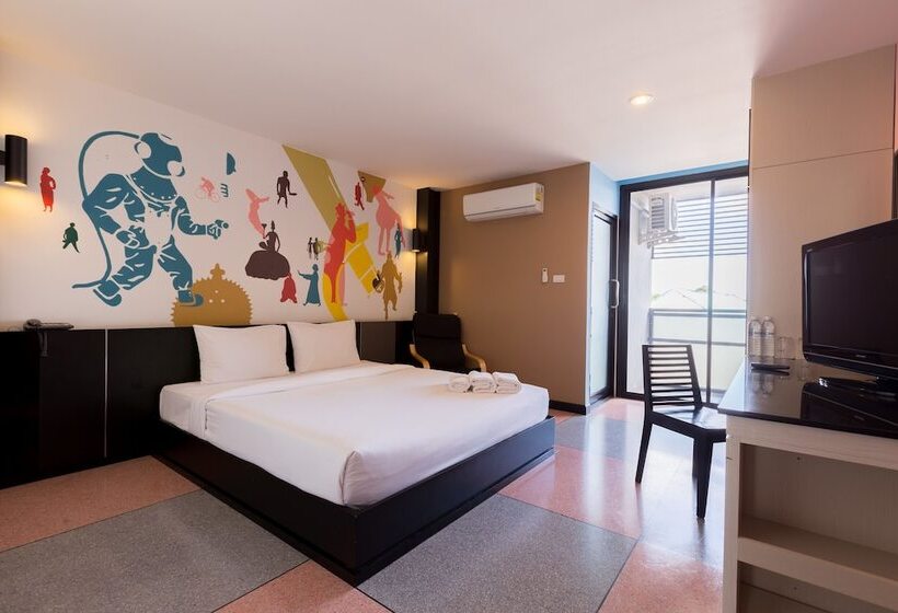 Номер Deluxe, Pentahug