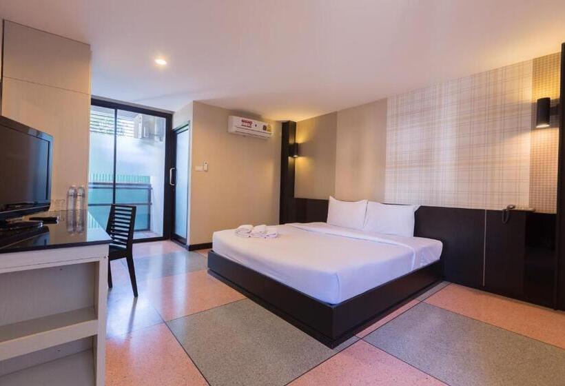 Номер Superior, Pentahug