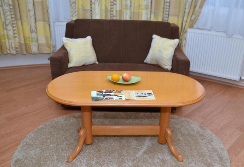 سوییت, Garni Hotel Lake