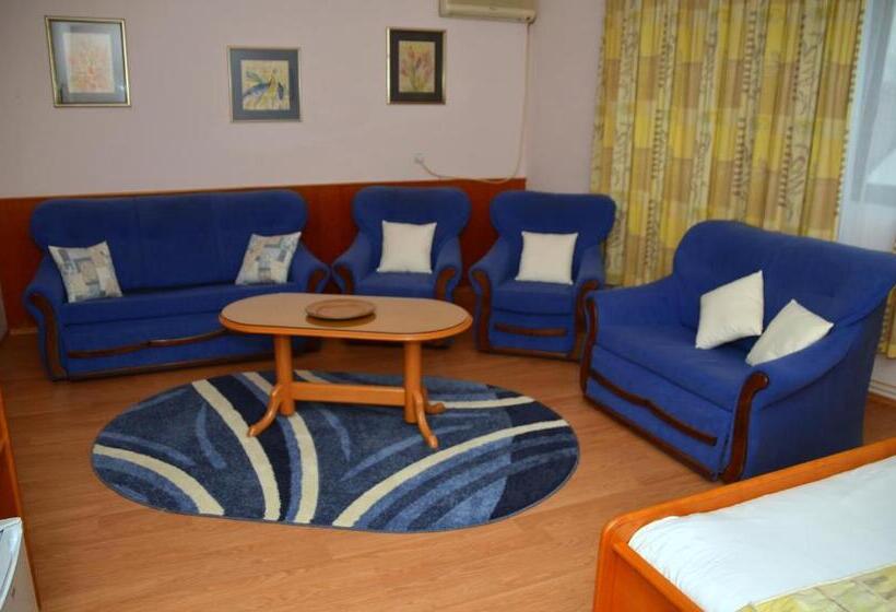 سوییت, Garni Hotel Lake