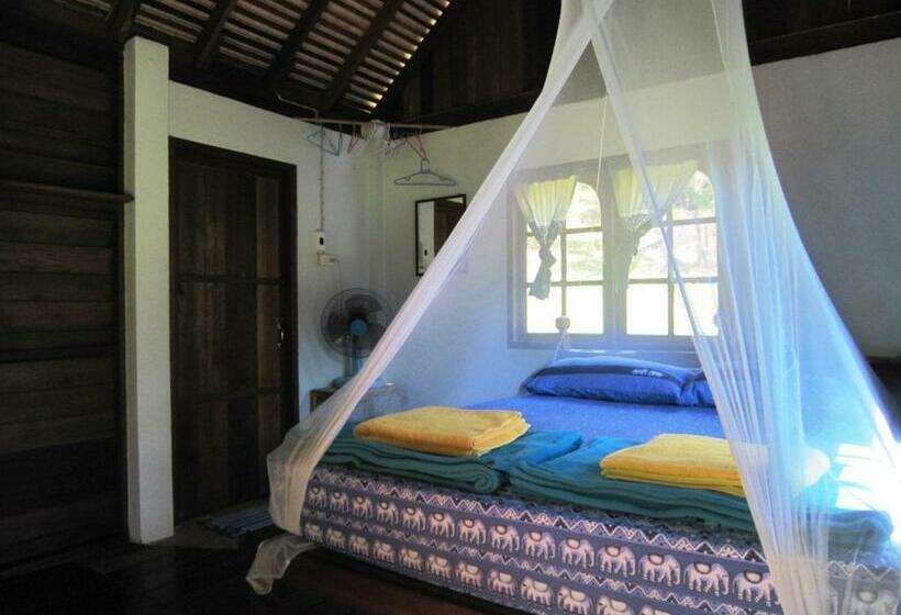 스탠다드 방갈로 침실 2개, Phanom Bencha Mountain Resort