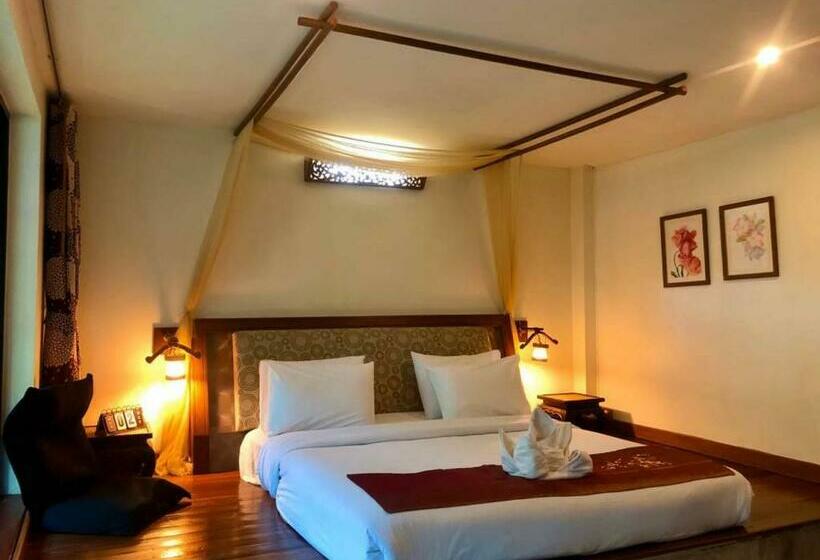 اتاق استاندارد با چشمانداز باغ, Ploy Resort