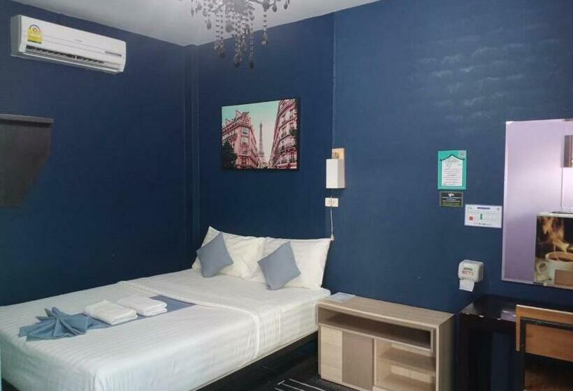 غرفة ديلوكس, Paksina