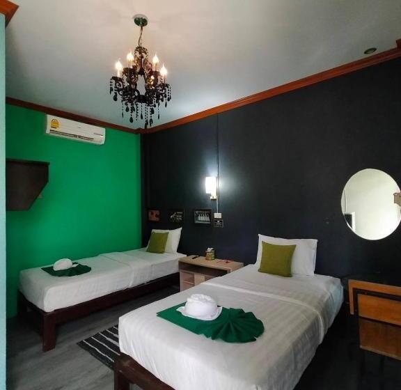 غرفة ديلوكس, Paksina