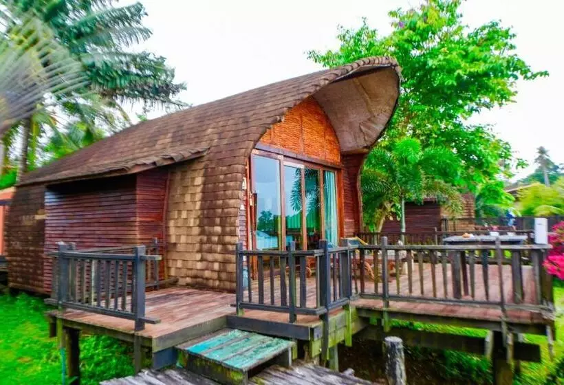 スタンダードバンガロー, The Cinnamon Art Resort And Spa