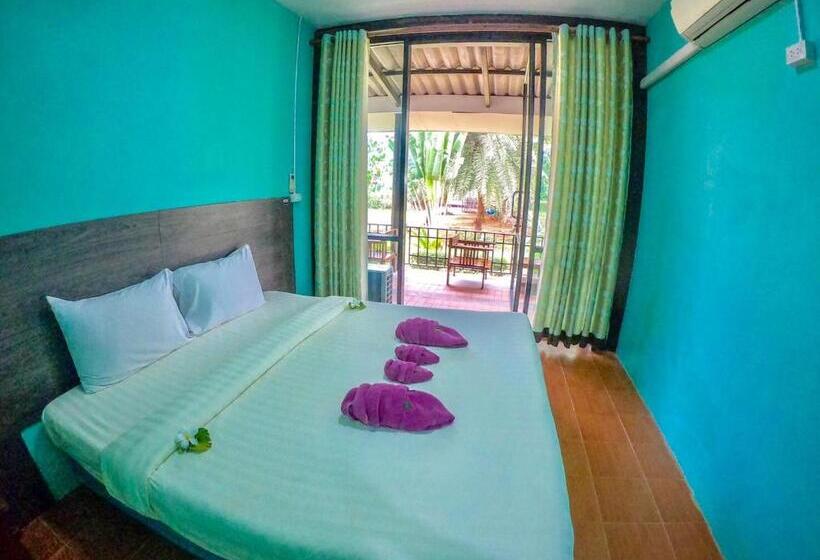 Номер Economy, The Cinnamon Art Resort And Spa