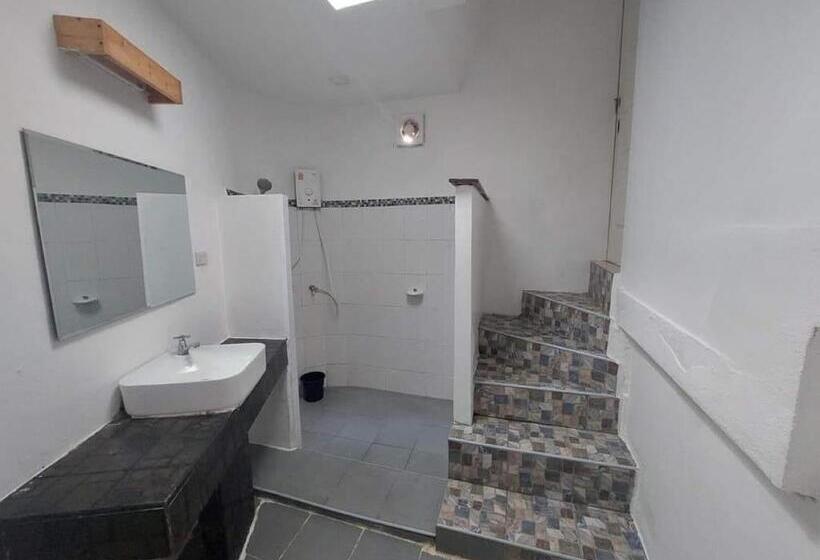 Chambre Standard Vue Piscine, White House Bailan Resort