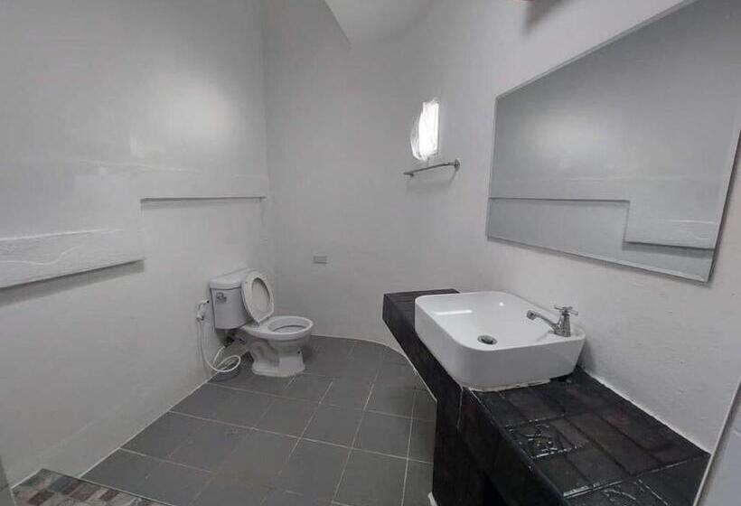 Chambre Standard Vue Piscine, White House Bailan Resort