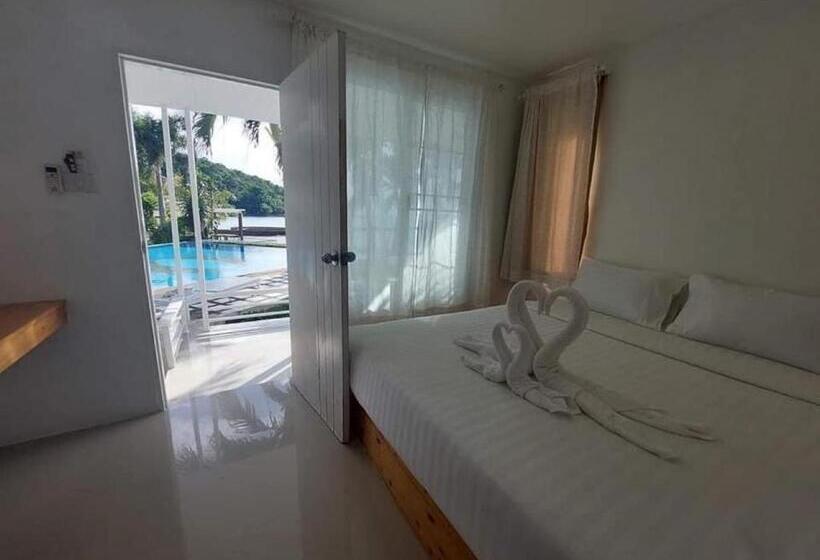 Chambre Standard Vue Piscine, White House Bailan Resort