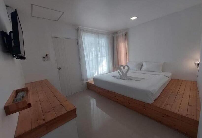 Chambre Standard Vue Piscine, White House Bailan Resort