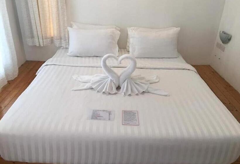 Chambre Standard Vue Piscine, White House Bailan Resort