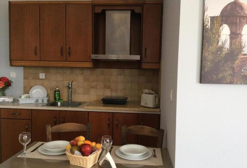 سوئیت کلاسیک, Albatross Studios