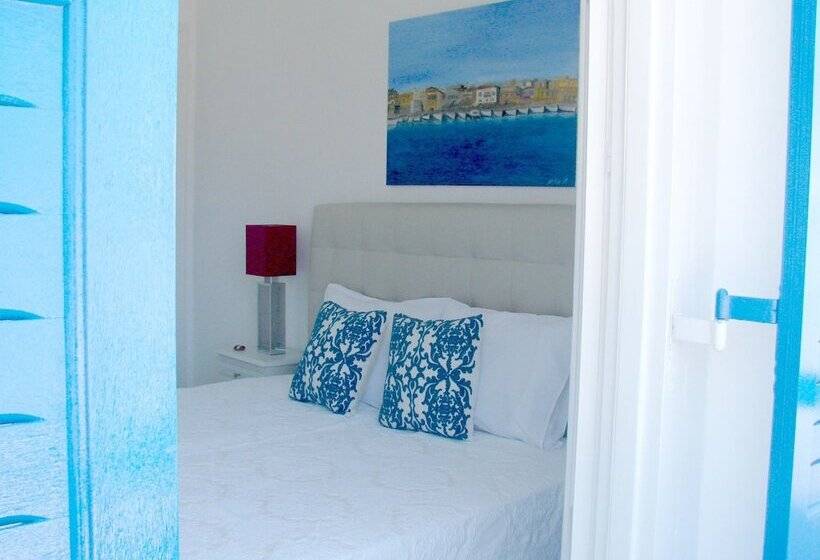 اتاق سوپریور با چشمانداز کوهستان, Evi Evan