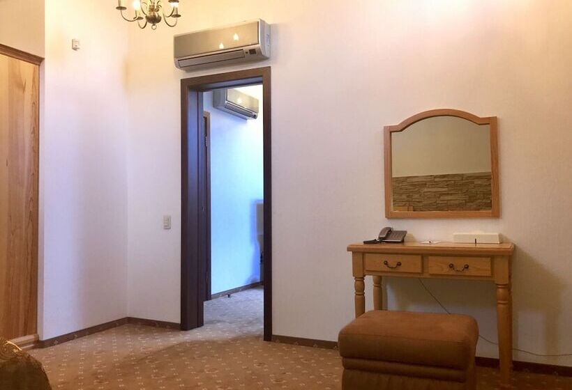 اتاق سوپریور, Guest House Sibirskiy