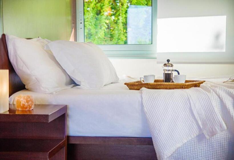 海の見えるスタンダードスタジオ, Nereids Apartments