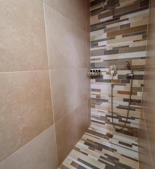 חדר סופריור נוף לבריכה, Ostria Resort & Spa